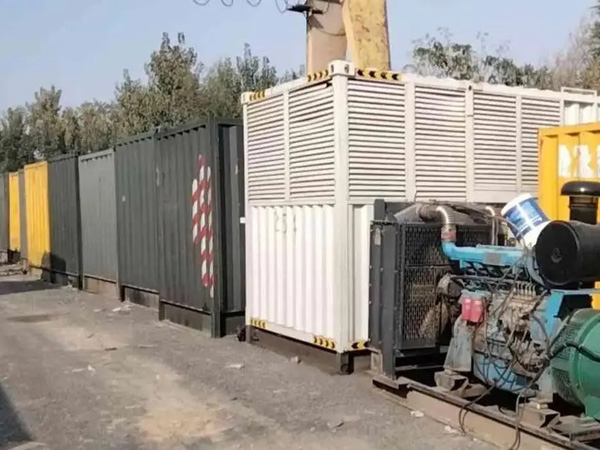 望花200KW柴油发电机机组每小时油耗是多少？